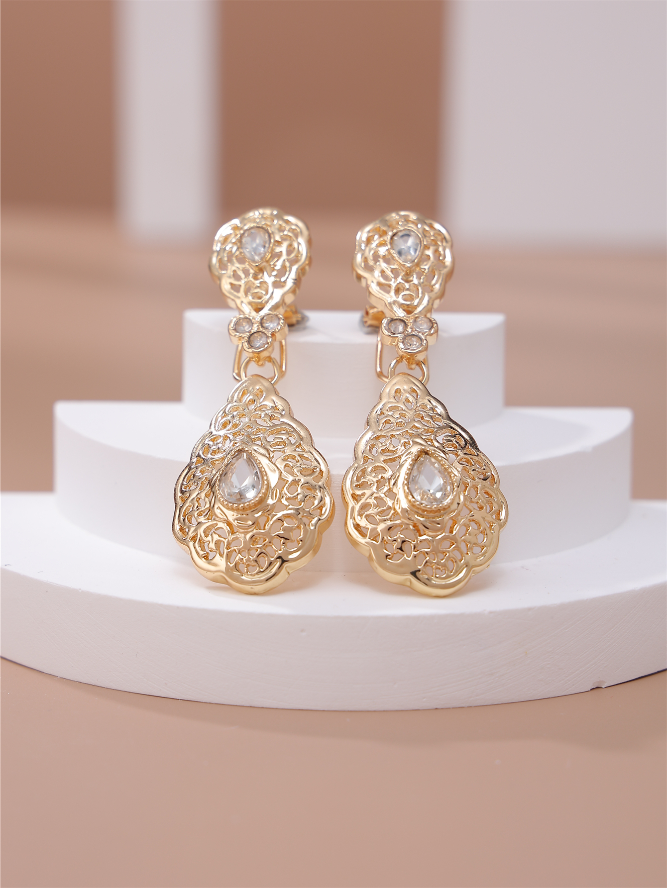 Pendientes decorativos nupciales marroquíes, joyería para las orejas de hueco, accesorios populares para mujeres para fiestas y festivales de bodas: Color dorado