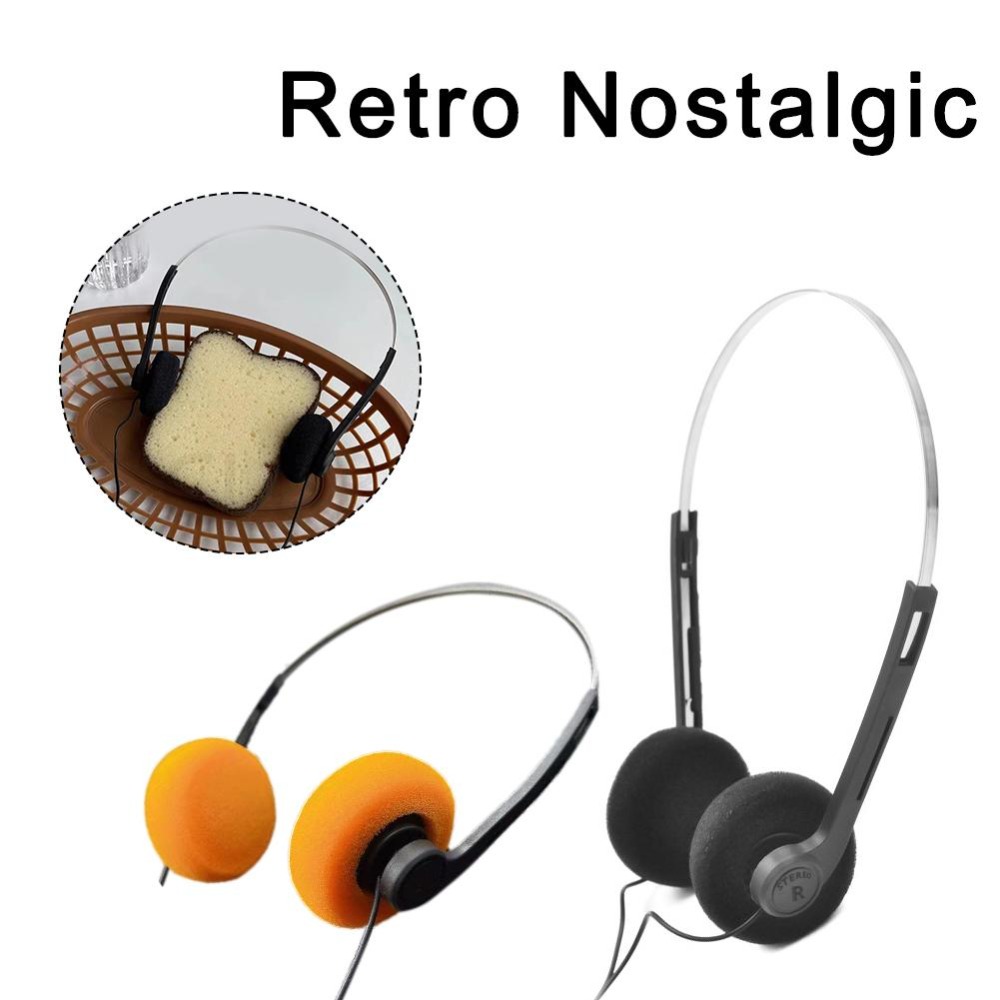Classic vintage -80er- headphones retro over-ear headphones music  mp3 walkman portable wired headphones sports photo props