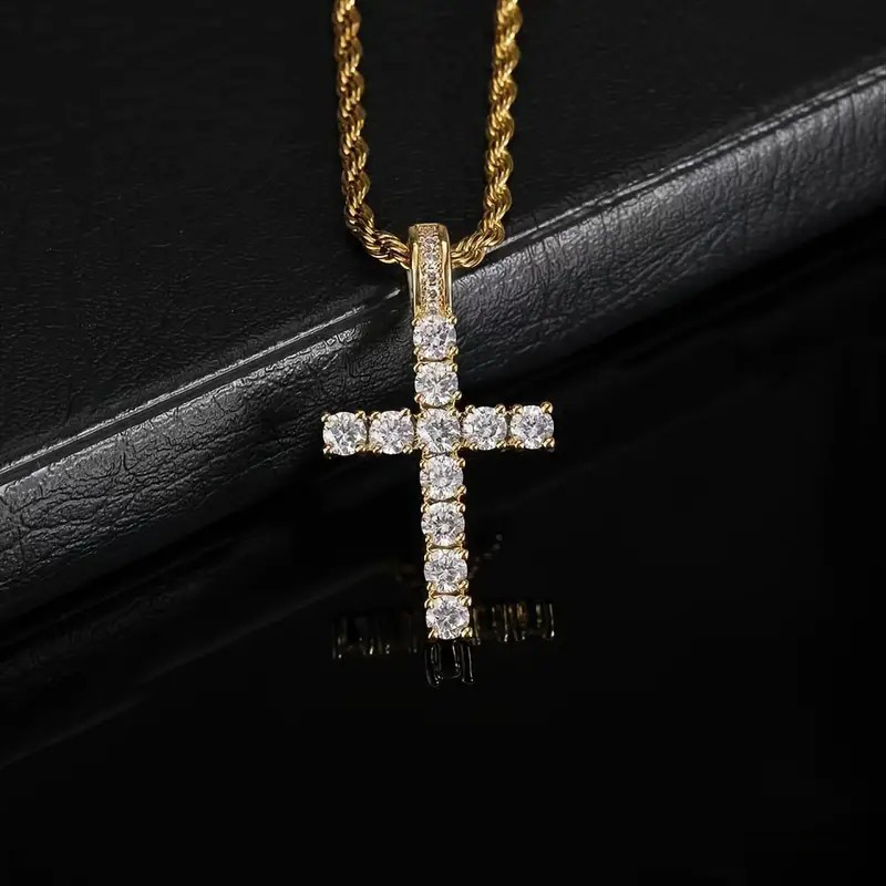 Huitan 60Cm Gedraaide Ketting Lange Ketting voor Vrouwen/Mannen Mode Luxe Zirconia Kruis Hanger Ketting Liefde accessoires