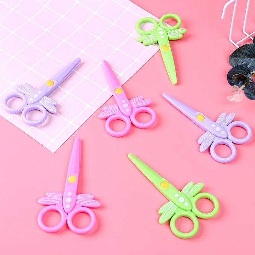 1PC enfants sécurité ciseaux maternelle bricolage à la main carte Photo modèle ciseaux dessin animé libellule en forme papier coupe ciseaux