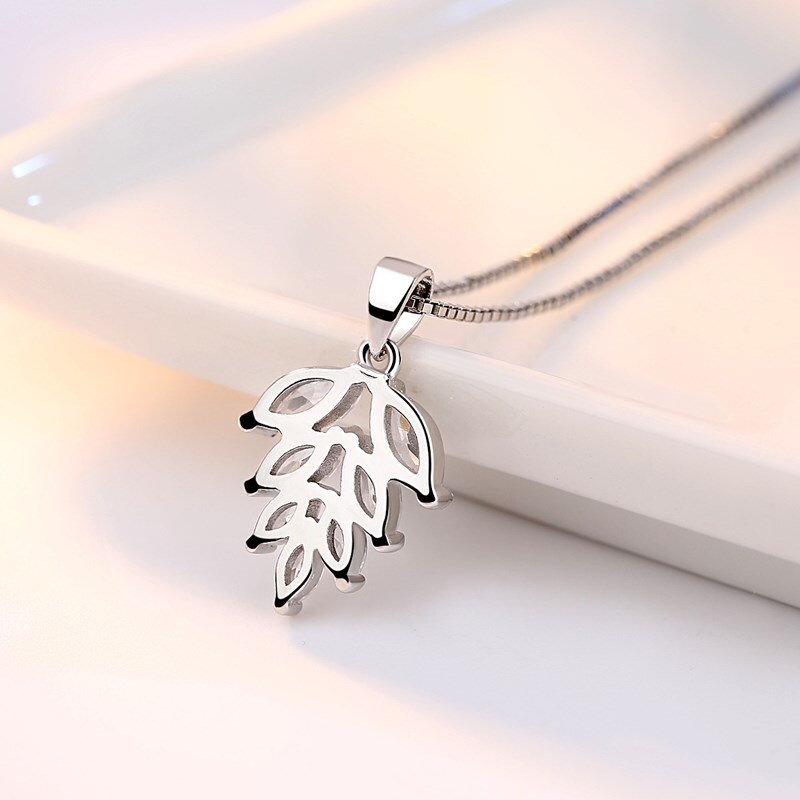 NEHZY S925 Stamp Silver Necklace Pendant Jewelry Woman Leaf Crystal Zircon Necklace Length 45CM