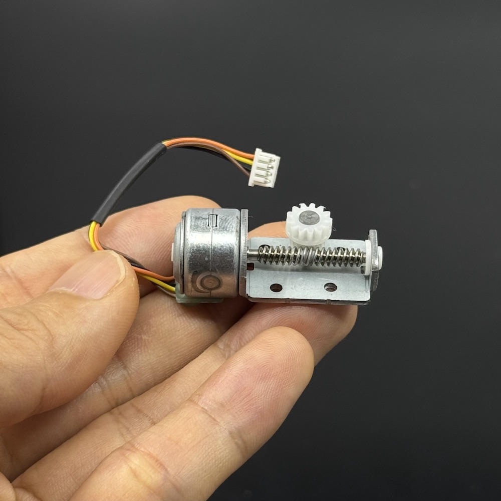 15BY Micro Mini 15 mm 2-Phasen 4-Draht Schrittmotor Lineare Schraube Welle Ausgang 13T Getriebe Schrittmotor für Überwachungskamera einstellen