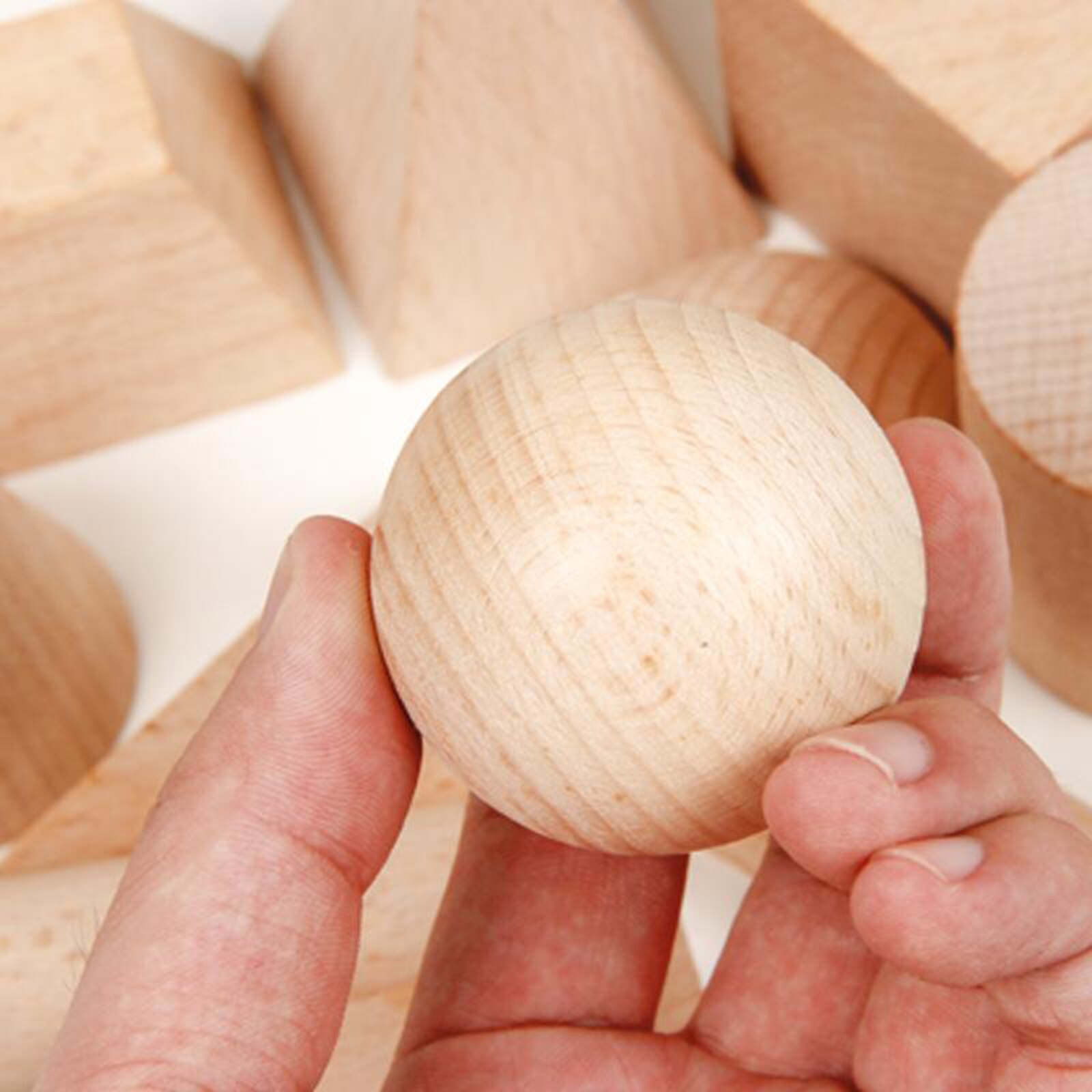 12 pz/set Fine di Legno Blocchi di Forma Geometrica di Colore Naturale di Matematica di Compleanno Per Bambini Giocattolo Regalo di Mezza Età 3 +