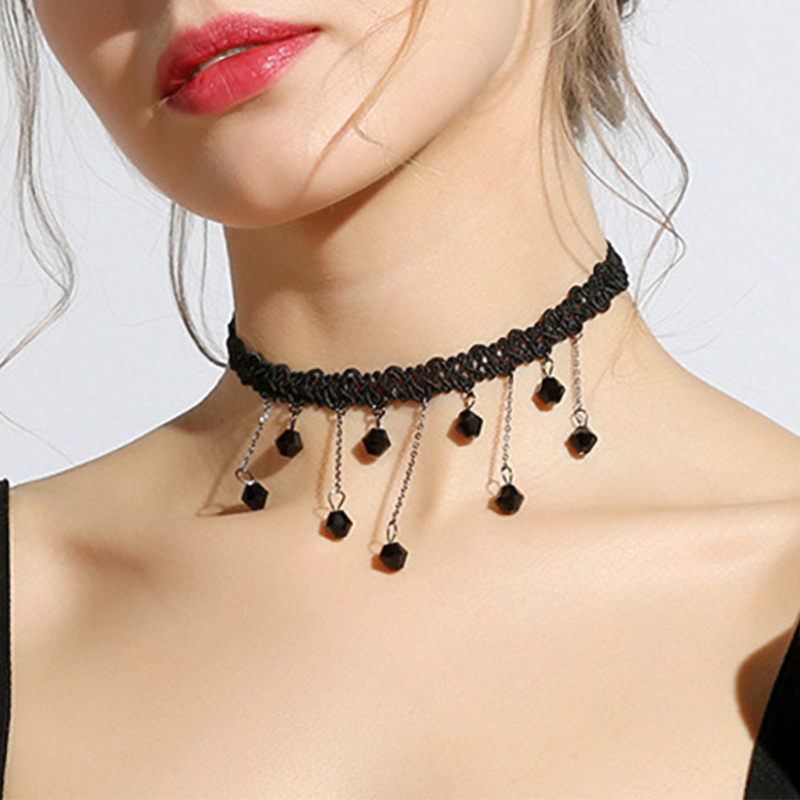 Collar con colgante de cristal negro corto para mujer, gargantilla de encaje tejida con borlas, collar de banda trenzada con cuello bonito y Sexy, adorno para el cuello