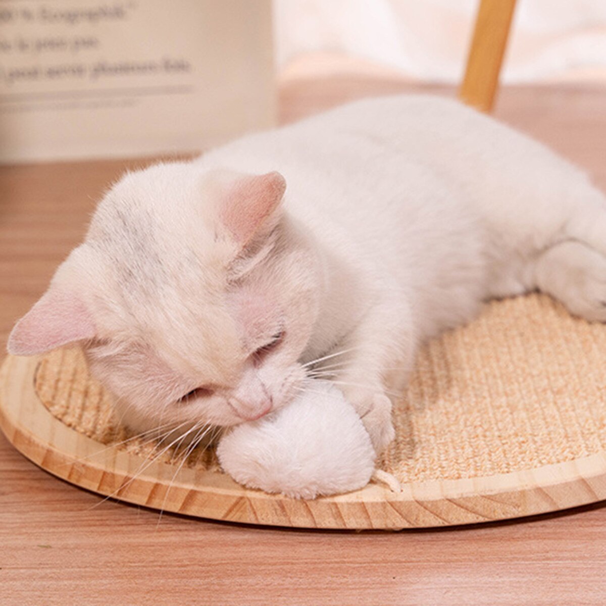 Cat Scratching pad Sisal Wall Mount Cats Kitten Scratching Board wear-resistant non-toxic with bottom Suction Cups Fluffy Ball