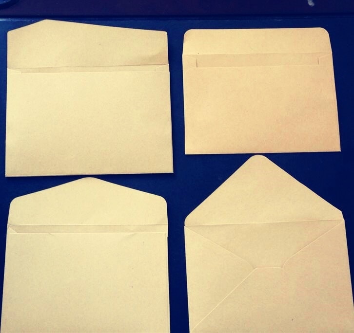 10 Stks/partij Blanco Envelop Studenten Eenvoudige Kraftpapier Papieren Zak Voor Feest En Bruiloft Messaage Card Bag Storage
