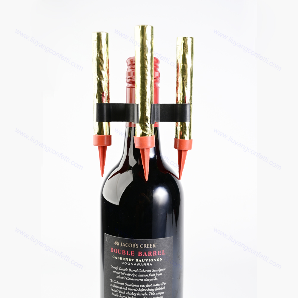 Samppanjapullo syntymäpäiväkynttilä tähtisadetikku ilotulitus turvallisuus jäälähde muoviklipsi yökerho kakkujuhlat hääbaarimestari