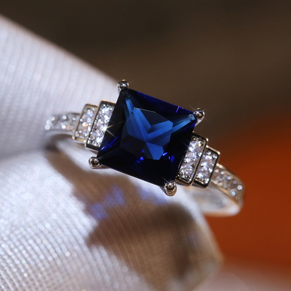 Huitan Noble Blue Princess Cut Women Rings Lady Wedding Engagement Party Ring Jewelry Anniversary for Lover