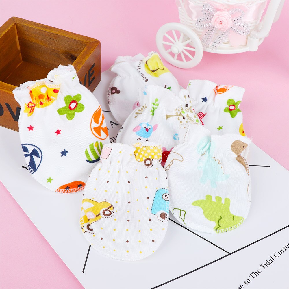 1 Pair Cute Baby Anti Scratching Gloves Newborn Protection Face Cotton Scratch Mittens Cartoon Pattern Random Color