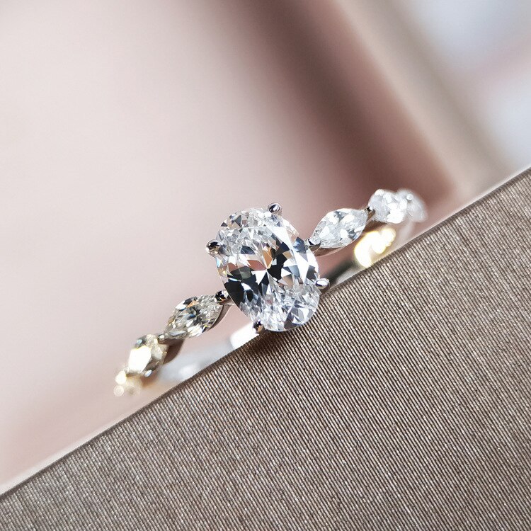Ramos Exquisite White Gold Pigeon Egg Shape zircon Ring for Women Simple Luxury Engagement Wedding Jewelry