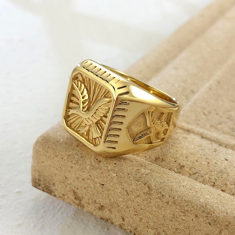 Bald Eagle Signet Ring For Men Gold Plated Bird Csignet Bird Rings Stainless Steel Hawk Band Jewelry