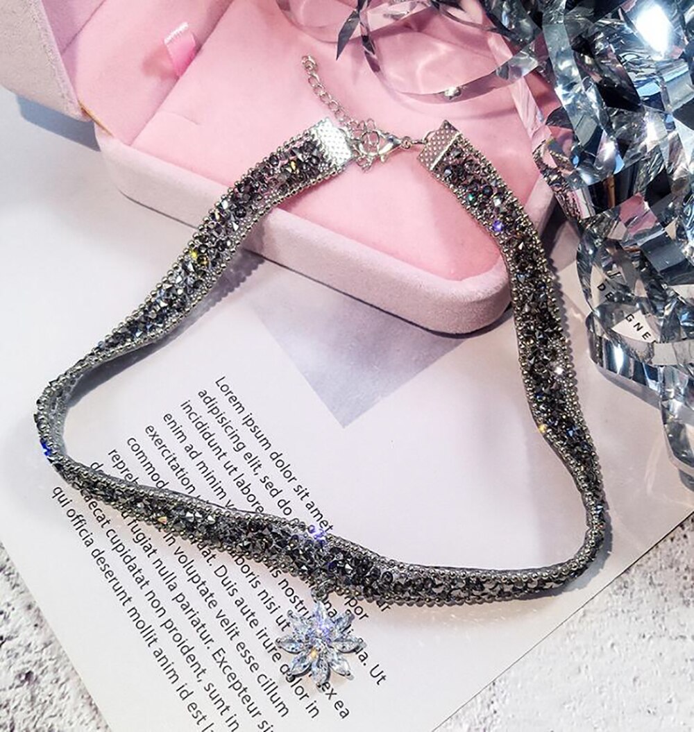 Moda cristal gelo flor pingente colar ajustável chique punk glitter gargantilha metal corrente para jóias femininas