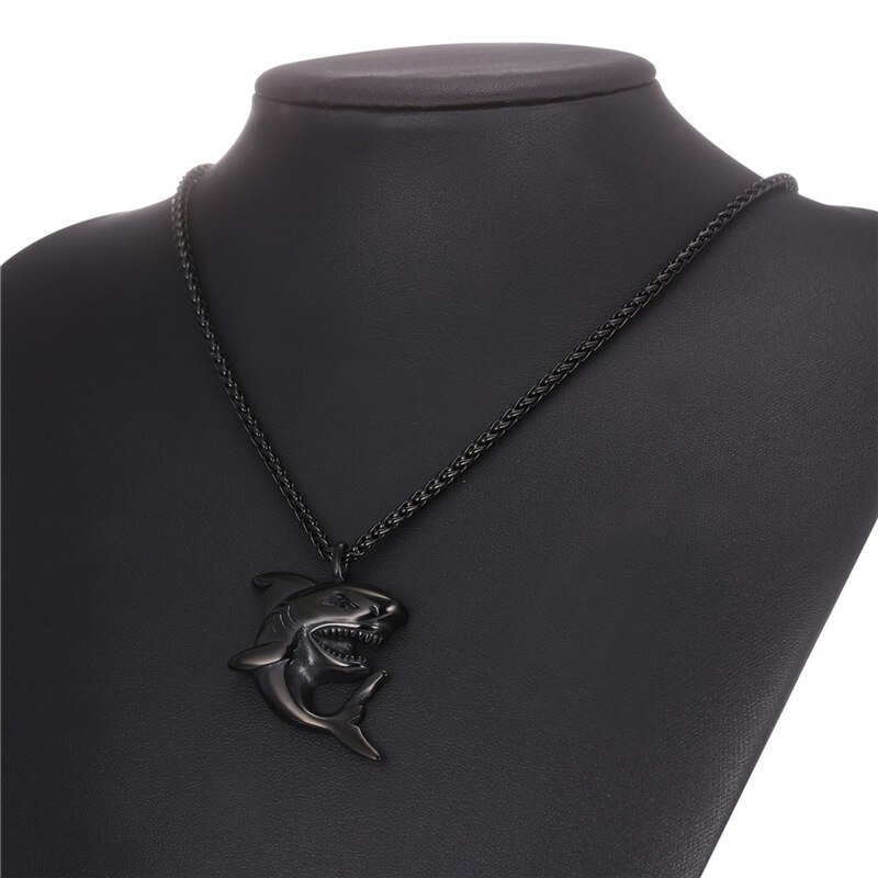 Trendy Animal Shark Pendant Necklace for Men Metal Gold-Plated Shark Necklace Pendant Accessory Party Jewelry
