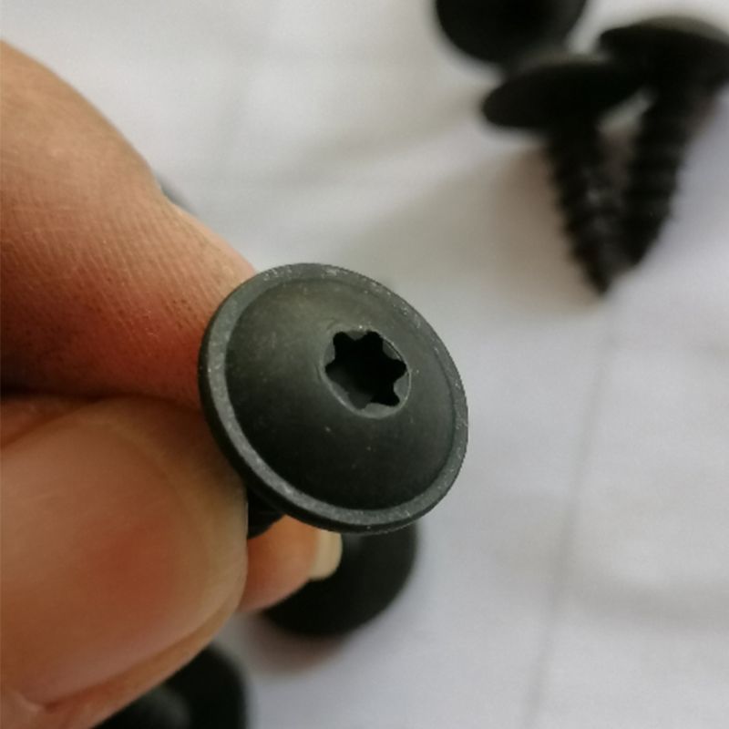 10 kpl/setti torx ruuvi auton moottori kannen alla roiskesuoja itsekierteittävät ruuvit golfille passat  n90974701
