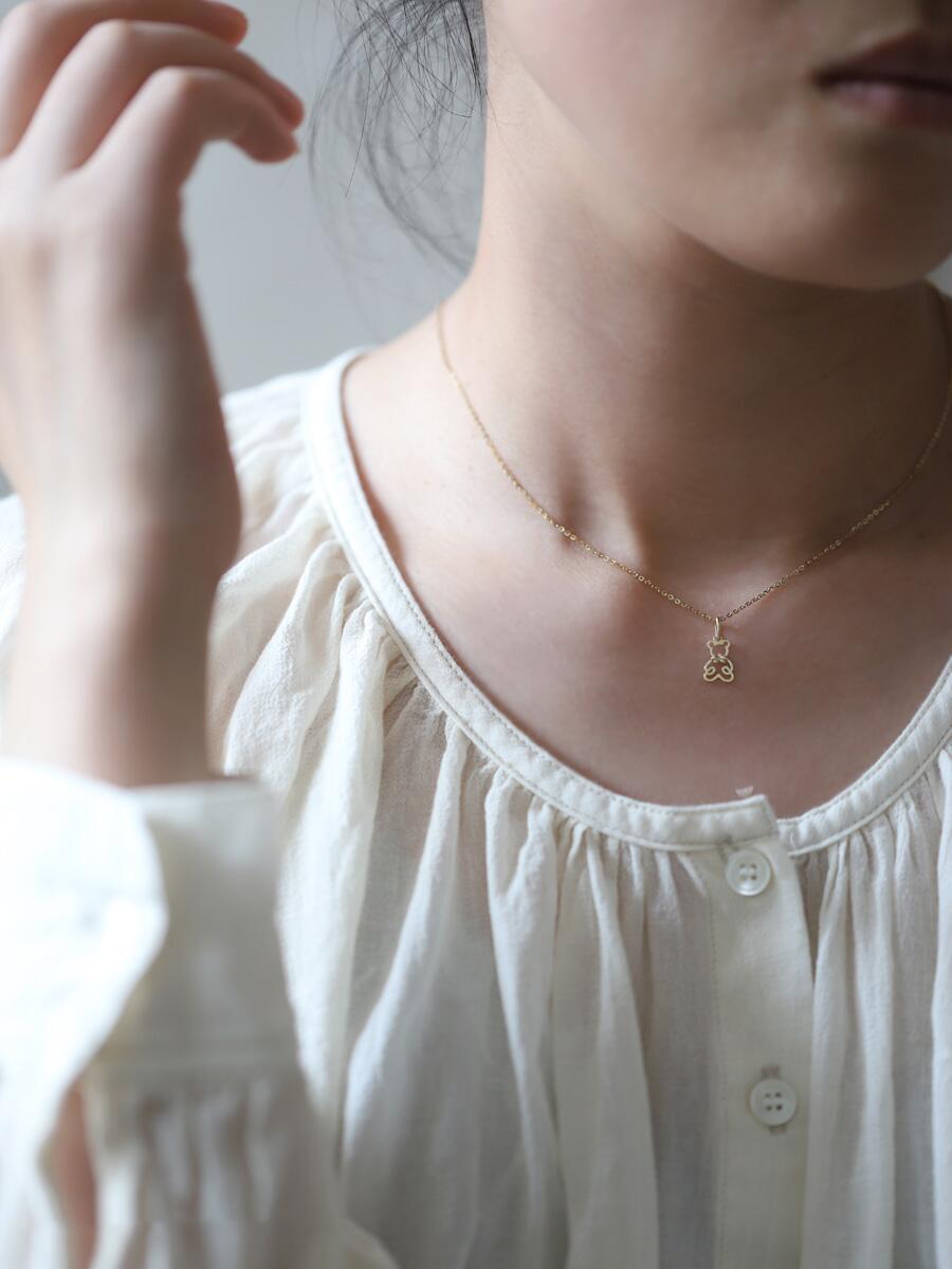 Goldtutu 9K Gouden Ketting Hanger Uitgeholde Mooie Boog Knoop Kleine Beer Armband Hanger Mode-sieraden