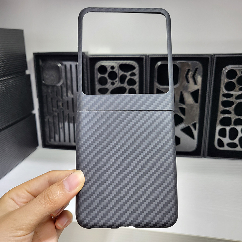 Ultra-Thin Carbon Fiber Phone Case For Motorola Moto Razr 50 40 Ultra Pure Carbon Aramid Fiber Lightweight Anti-friction Cover: Nylon / Beige