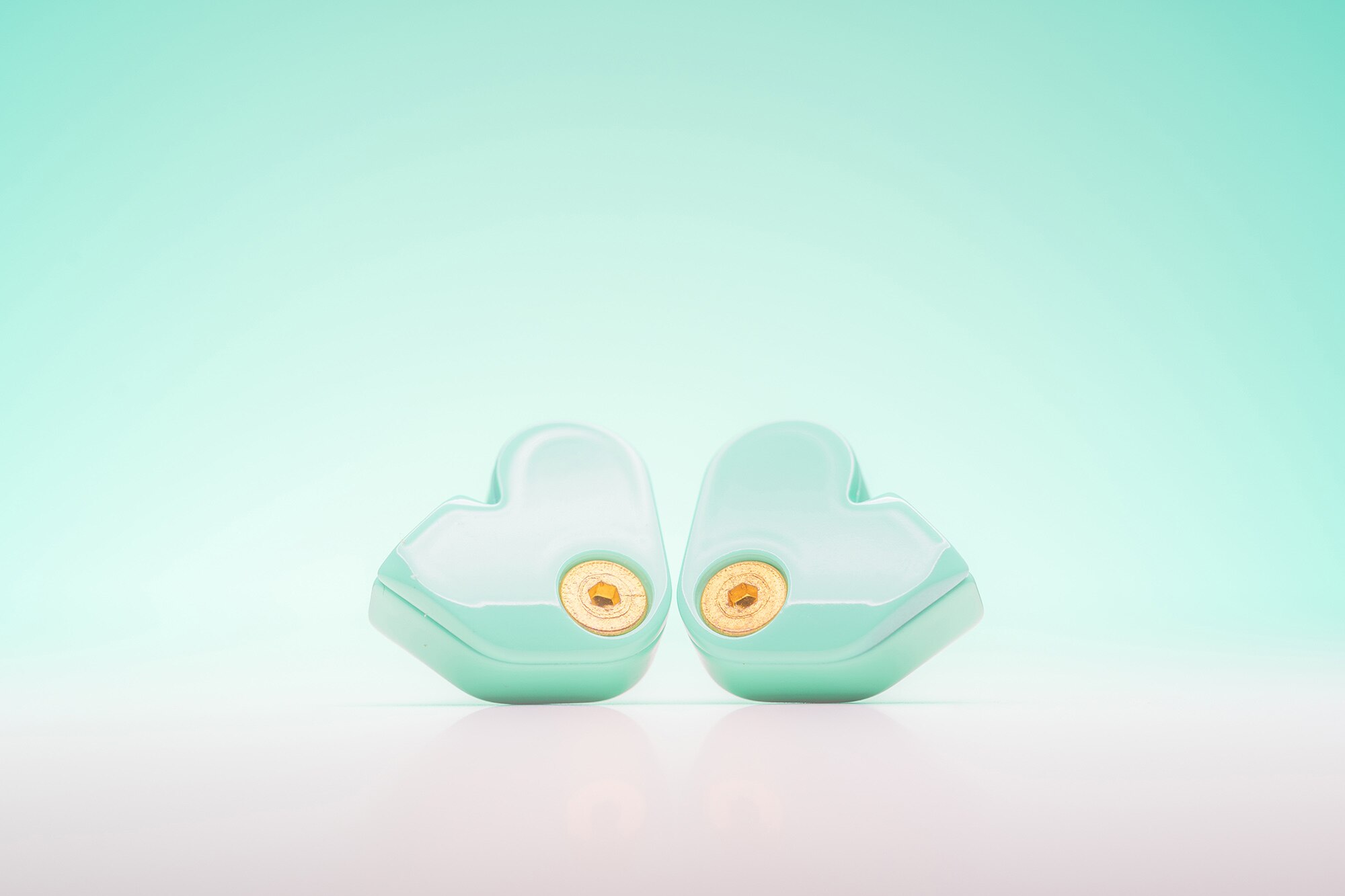 Moondrop SSR In-Ear Earphones Super Spaceship Reference Headphones Dynamic Driver Earbuds with Detachable Cable Headset: Green
