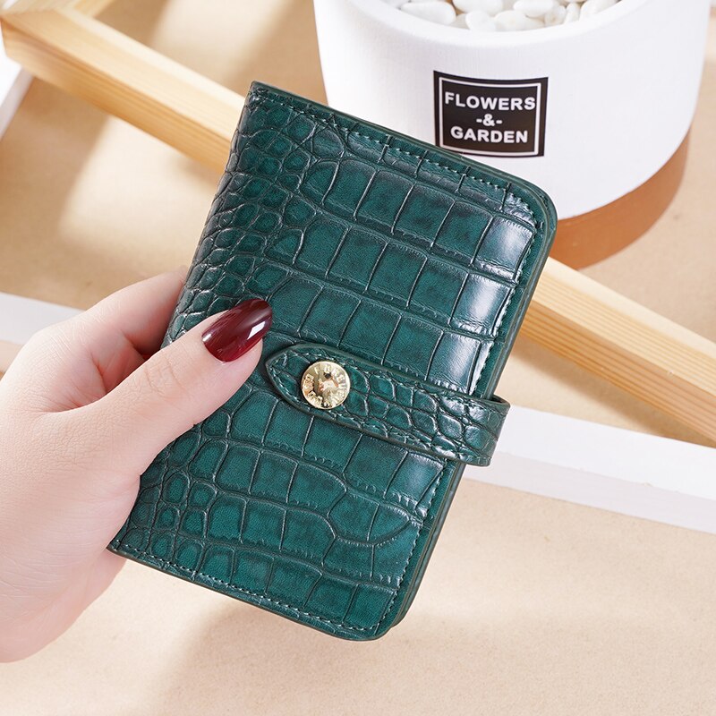 Women Short Wallets Luxury Brand Crocodile Print Wallet Female Two-Fold Card Holder Mini Zipper Wallet Coin Purse: Green P004