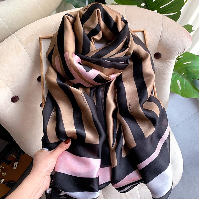 Châle Pashmina pour femmes Magnifique châle brodé en cachemire Grande taille Pas