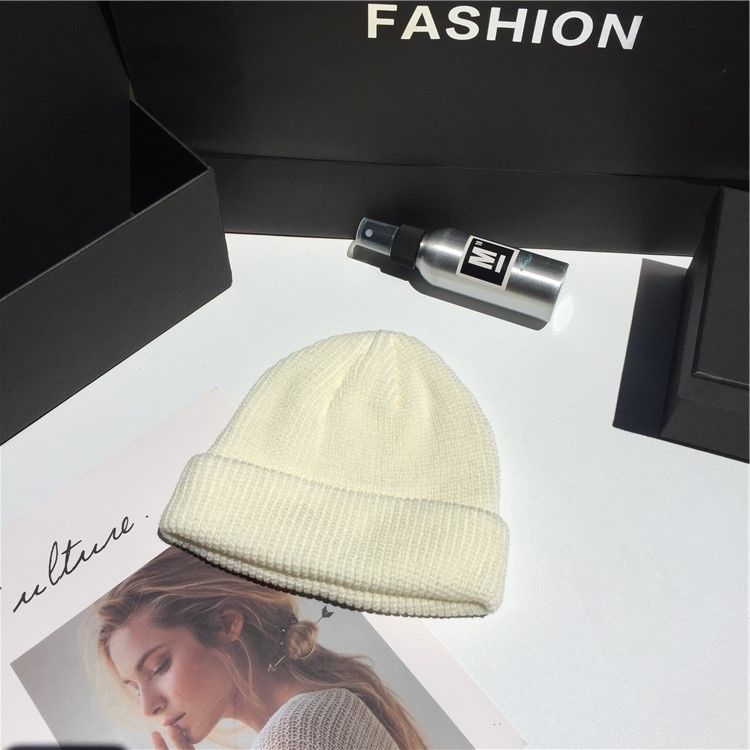 Gorro de lana de punto cálido de Color sólido de invierno y otoño para hombre y mujer, gorro con puños fluorescentes, gorro femenino, gorro cálido, gorro informal: White