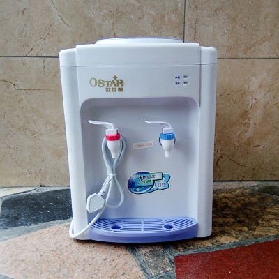 Desktop Koude en Warme Drank Machine Elektrische Koeling Icy Water Dispenser Koeler Drinken Kraan Tool Druk Water Pompen Apparaat