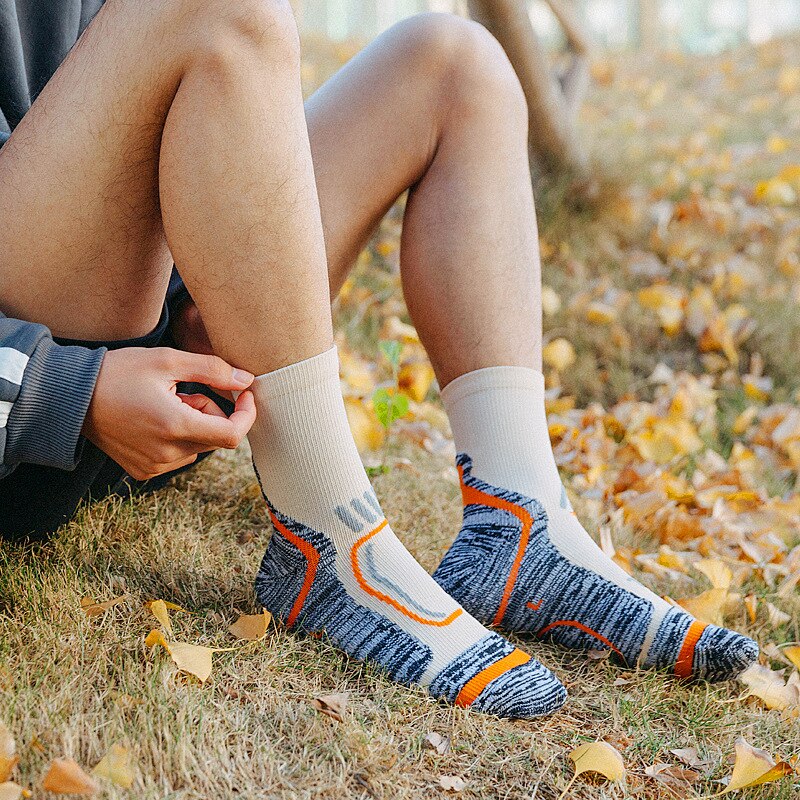 4 Pairs/Lot Combed Cotton Men Socks Hiking Hunting Fitness Gym Mountaineering Socks Breathable Football Cycling Sports Socks