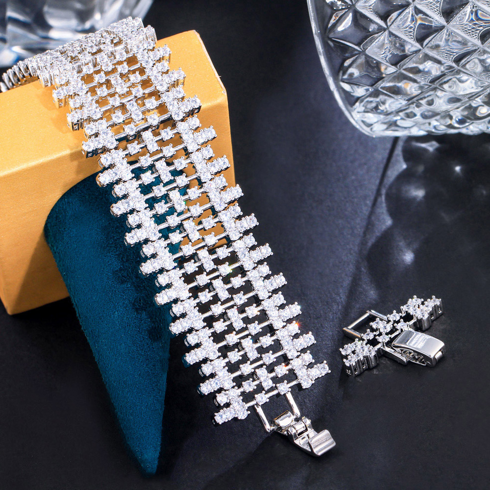 Threegraces Briljante Zirkonia Zilveren Kleur Luxe Bruids Trouwarmband Voor Bruiden Mode Banket Diner Sieraden Br288