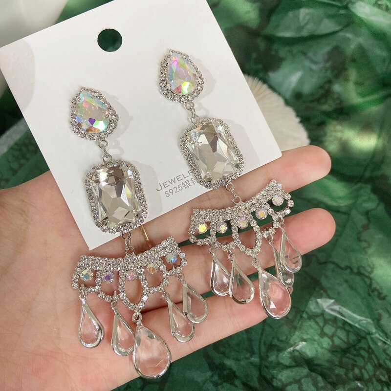 MENGJIQIAO Neue Koreanische Luxus Platz Watetdrop Kristall Quaste Ohrringe Für Frauen Temperament ErkläSprosse Pendientes Schmuck: Silber- Farbe