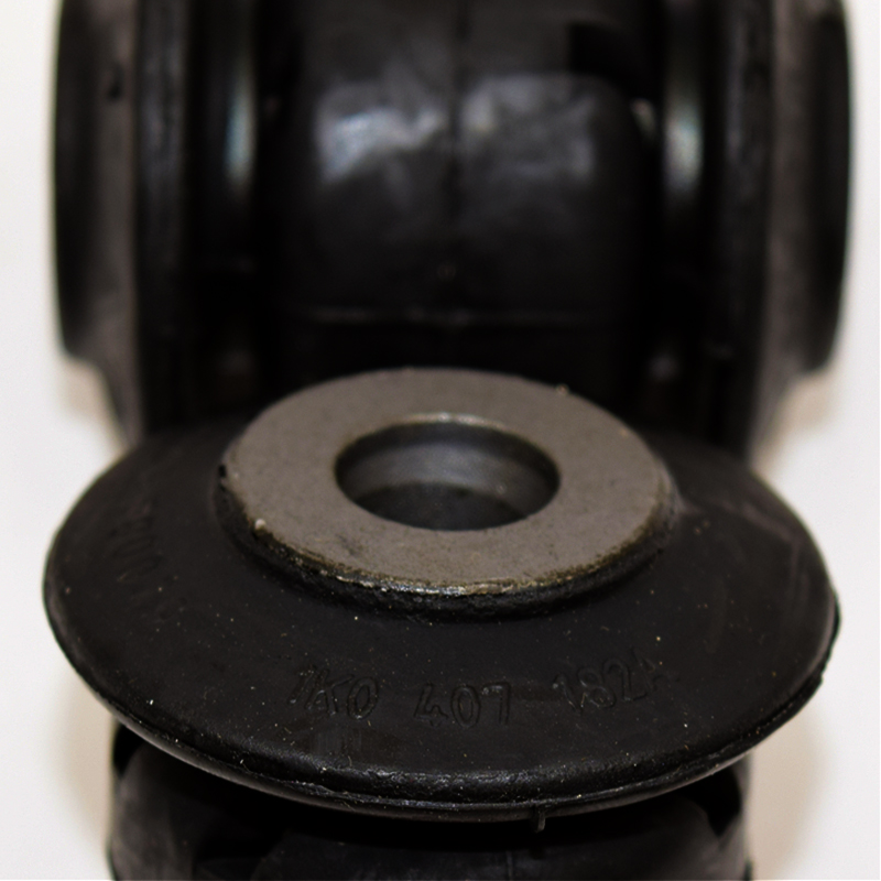 OEM Vorderseite Querlenker Gummi-Metall Lagerbier Kontrolle Arm Verbundene Gummi Busch Für A3 Q3 TT Golf Jetta Passat Tiguan octavia 1K0 407 182