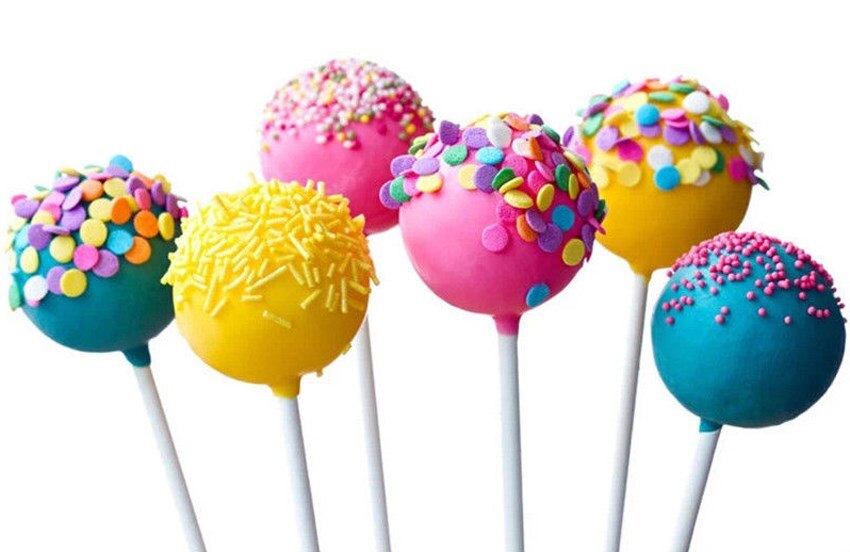 100 kpl pop -imutikkuja suklaakakku tikkari lolly -karkkia, jolloin muotti on valkoinen