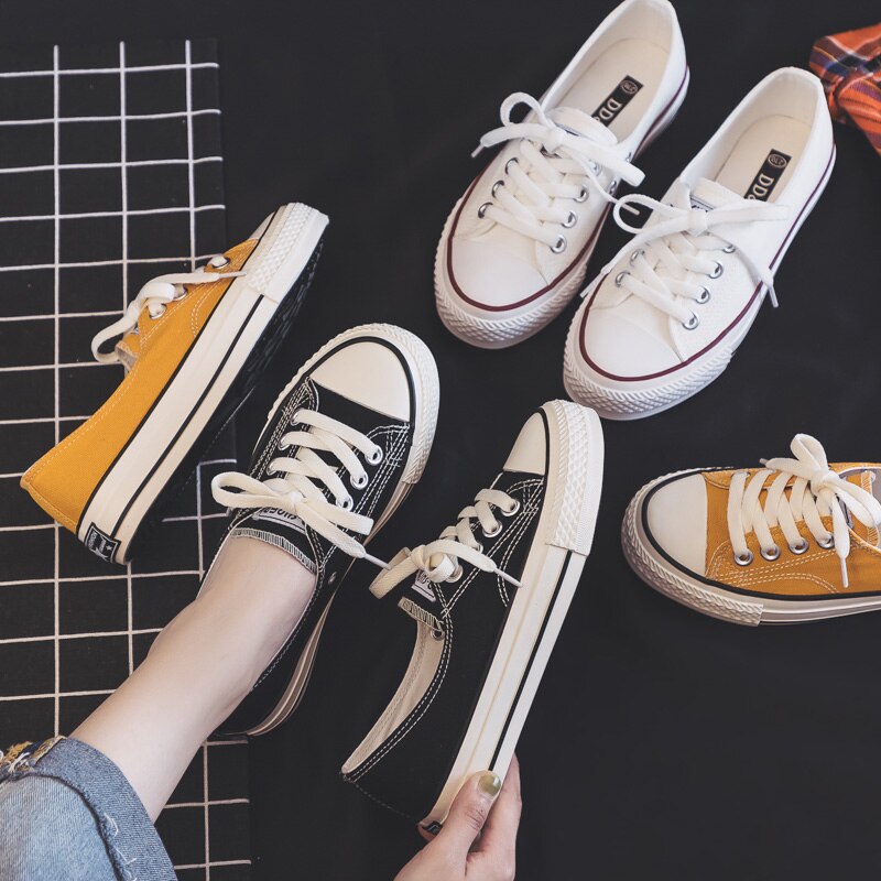Femme chaussures été nouvelle toile peu profonde chaussures femme chaussures plates décontracté Simple femmes décontracté blanc chaussures baskets respirant