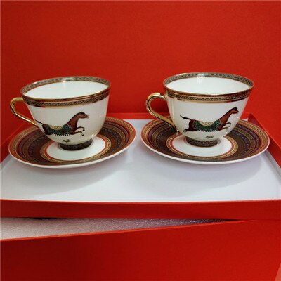 Elegancki styl catering kubek z porcelany kostnej multi-style prosta ceramiczna filiżanka do kawy i spodek danie z wzorem zestaw 2 zestaw z pudełkiem: 1555