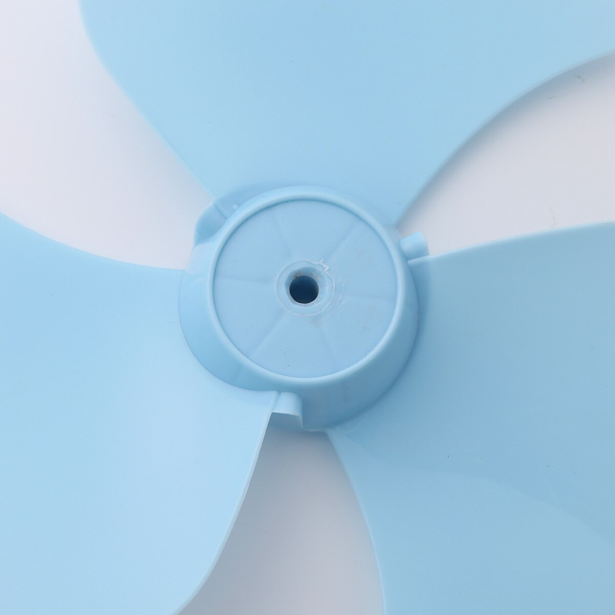 Light Blue 12 Inch Household Plastic Fan Blade Three Leaves for Standing Pedestal Fan Table Fanner General Accessories Fan Parts