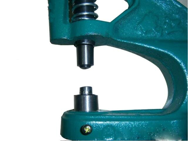 Hand Press Grommet Eyelet Machine With 3 Dies &amp; 1500pcs Grommets 6/10/12mm Grommet Machine