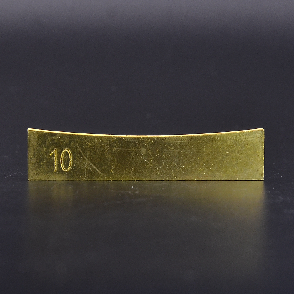 Caul per pressa per tasti della tastiera con inserto in ottone per chitarra basso: Radura