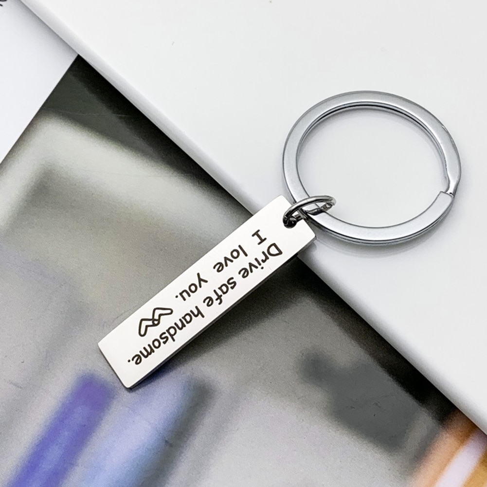 Paar Auto Keychain Nette Männer Frauen Schlüsselanhänger Edelstahl Anhänger Schlüssel Zubehör Liebe Schlüssel Ring Benutzerdefinierte Stick Sicher Schlüssel Kette