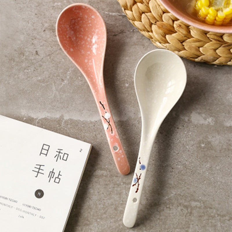 Cuchara de cerámica de ciruela pintada a mano japonesa copo de nieve esmalte de porcelana cuchara de sopa Floral café leche agitadora cuchara vajilla
