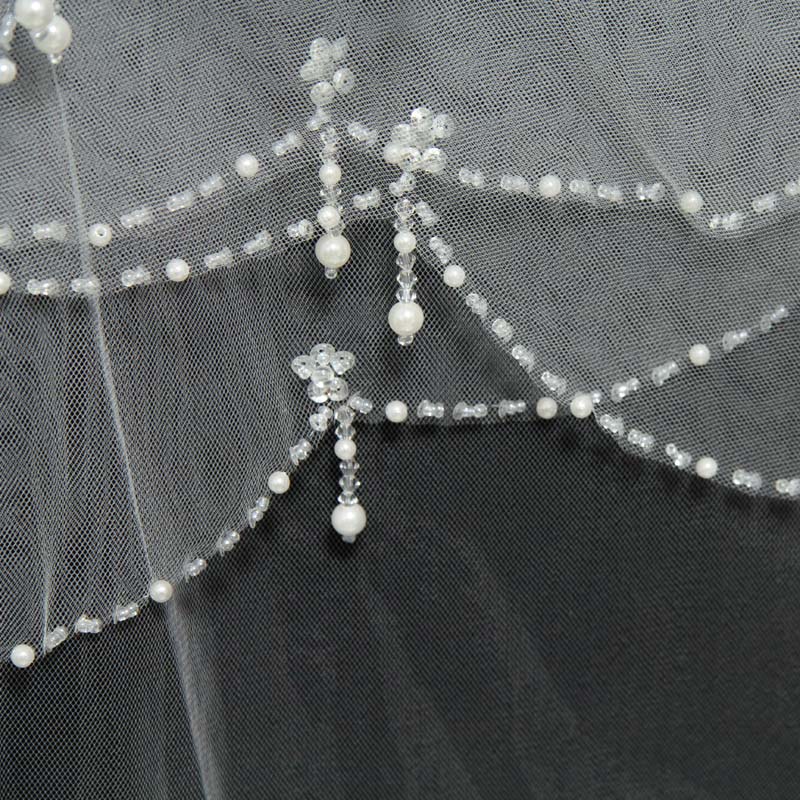 velo corto de marfil para novia con borde de cuentas y volantes con inserto de Peine barato para boda ropa de novia 11038
