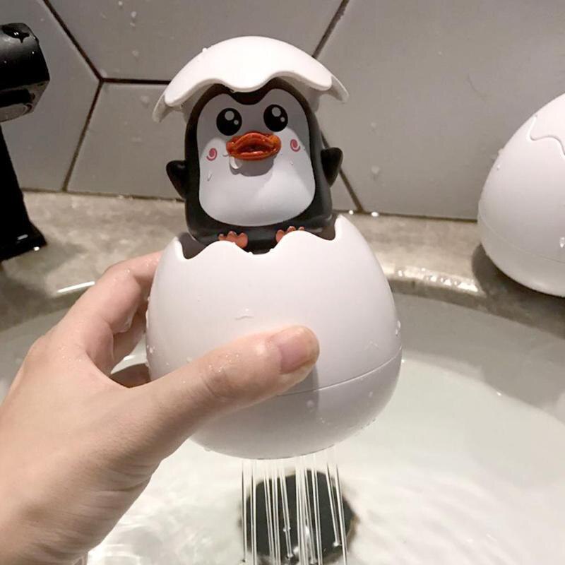 Bébé bain jouet enfants mignon pingouin oeuf eau pulvérisation arroseur salle de bain arrosage douche natation eau jouets