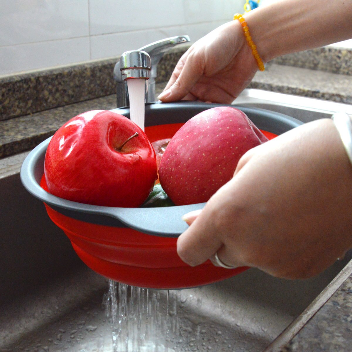 Een Stuk Grote Maat Folding Afvoer Mand-Groene Cirkel Afvoer Mand Telescopische Vouwen Brasket 1 Stuk Rubber-plastic Fruit