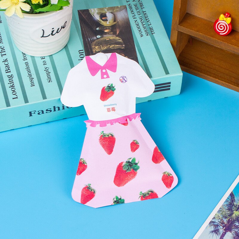 Premium Scented Sachets Lovely Fresh Fragrance Air Freshener Deodorizer Scented Sachets Bags for Drawer Closets JS22: strawberry