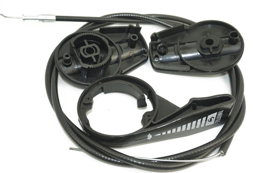 Universele gashendel en kabelbediening voor grasmaaiers, geschikt voor de meeste 4- takt grasmaaiers.