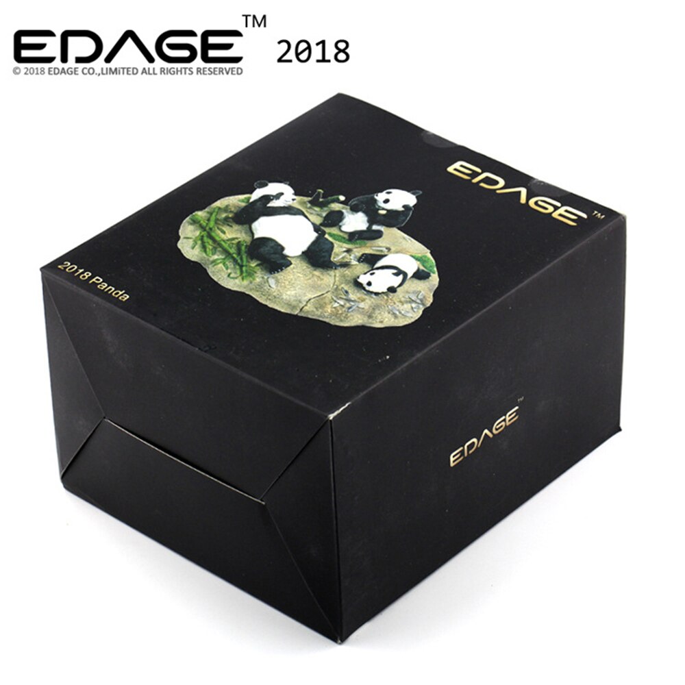 EDAGE Panda Family Eat Bamboo Scene Statue Ursidae Animal Figure Desktop Decoration Collector Toy