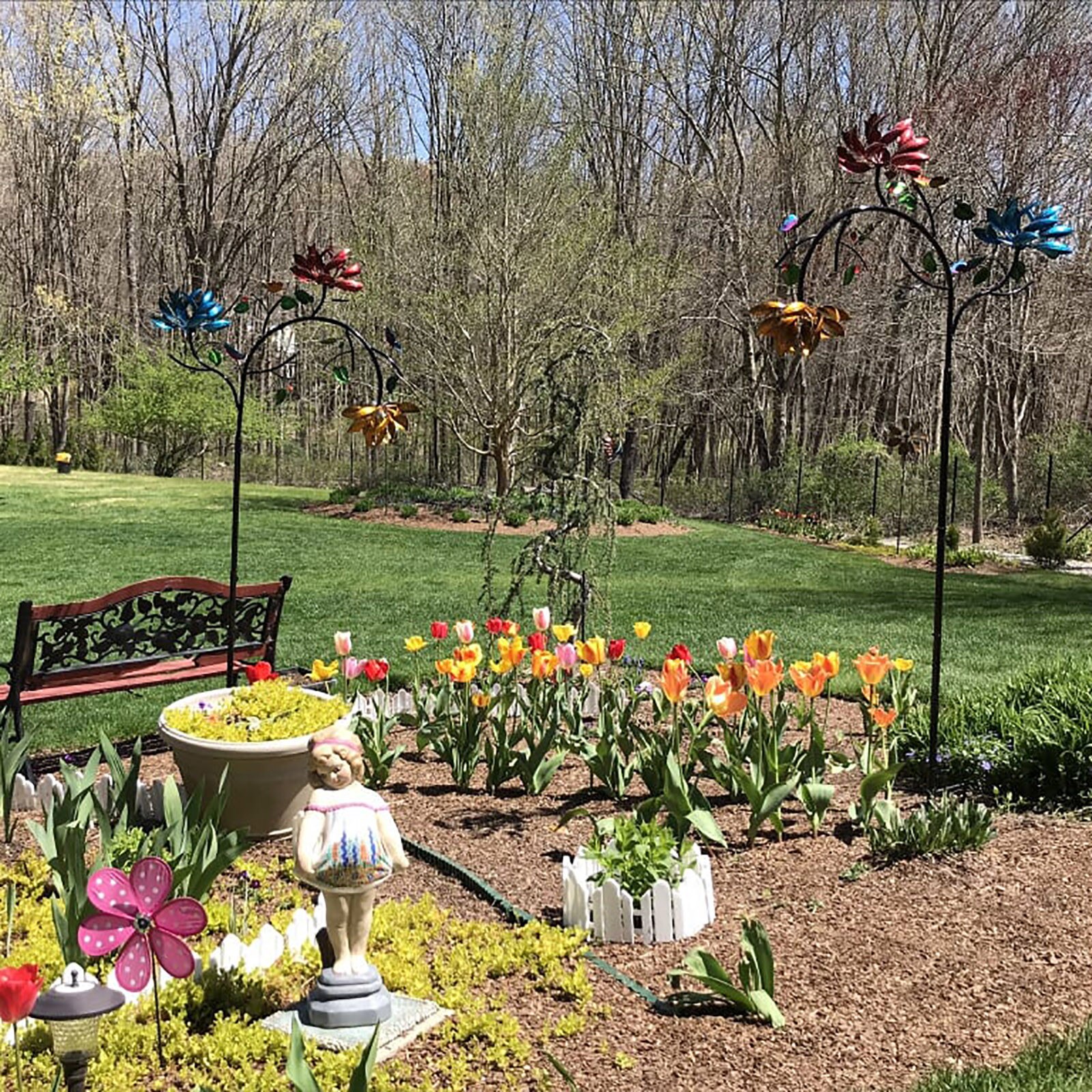 Large Metal Wind Spinner With Three Spin Flowers And Butterflies Windmill Rotating Garden Lawn Party Decor Toy Funny