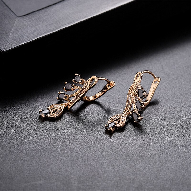 Kreatywna i prosta cyrkonia kolczyki, miedź inkrustowane pawi ogon, małe kolczyki, ładny kolor kolczyki, akcesoria fabryczne źródła