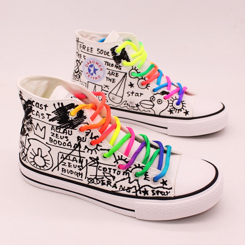 Nyheter håndmalte lerretssko kvinner høy topp kule uformelt lerretssko menn joggesko låve flate gåsko stor størrelse