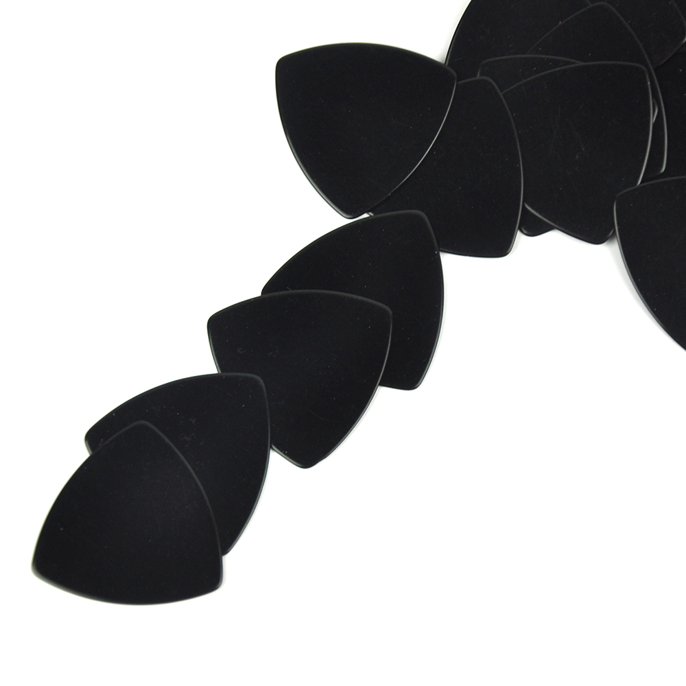 Un sacco di 100 pz Arrotondato triangolo Grande Formato Medio 0.71 millimetri celluloide Chitarra scelte Solido Nero