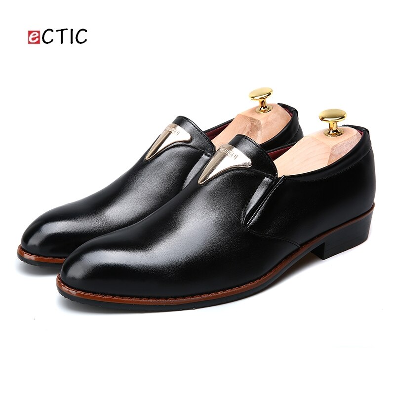 Ectique sans lacet décoration en métal chaussures formelles pour hommes chaussures habillées classique chaussures de base en caoutchouc semelle extérieure directe