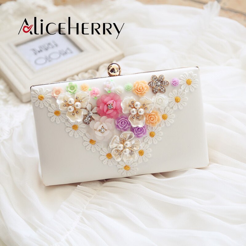 Pochettes de soirée à rabat pour femmes, , printemps-été, chaîne fleurs, pochettes blanches pour dîner de mariage