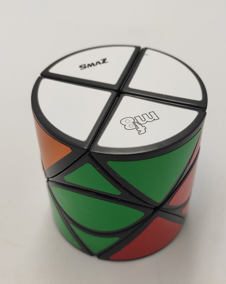MF8 & Smaz Cilindrische Dino Zwarte Collectie Cube